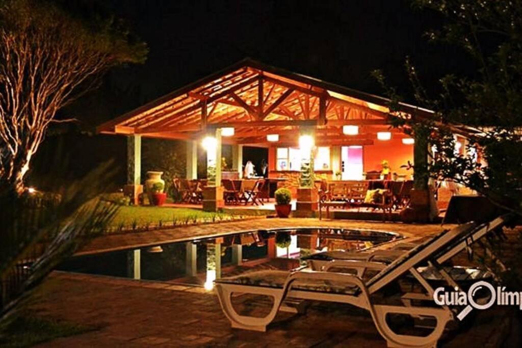 Chacara Trevisio, Proximo Aos Parques Holiday home